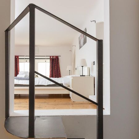 Exclusive Loft Banksy In Porta Romana Apartment Милано Екстериор снимка